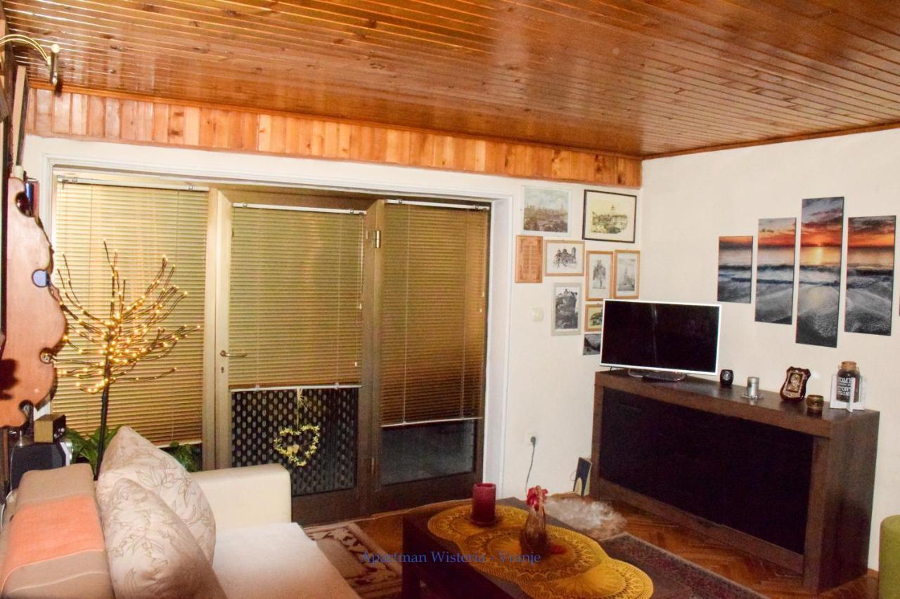Apartman Wisteria ヴラニェ エクステリア 写真